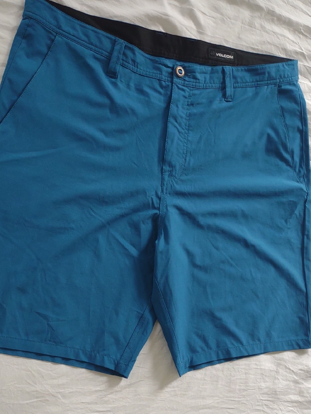 Volcom Men's Teal-Blue Flat Front Shorts